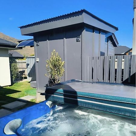 Gorgeous Cabin - Spa Pool! Κουίνσταουν Εξωτερικό φωτογραφία
