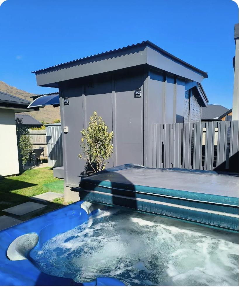 Gorgeous Cabin - Spa Pool! Κουίνσταουν Εξωτερικό φωτογραφία
